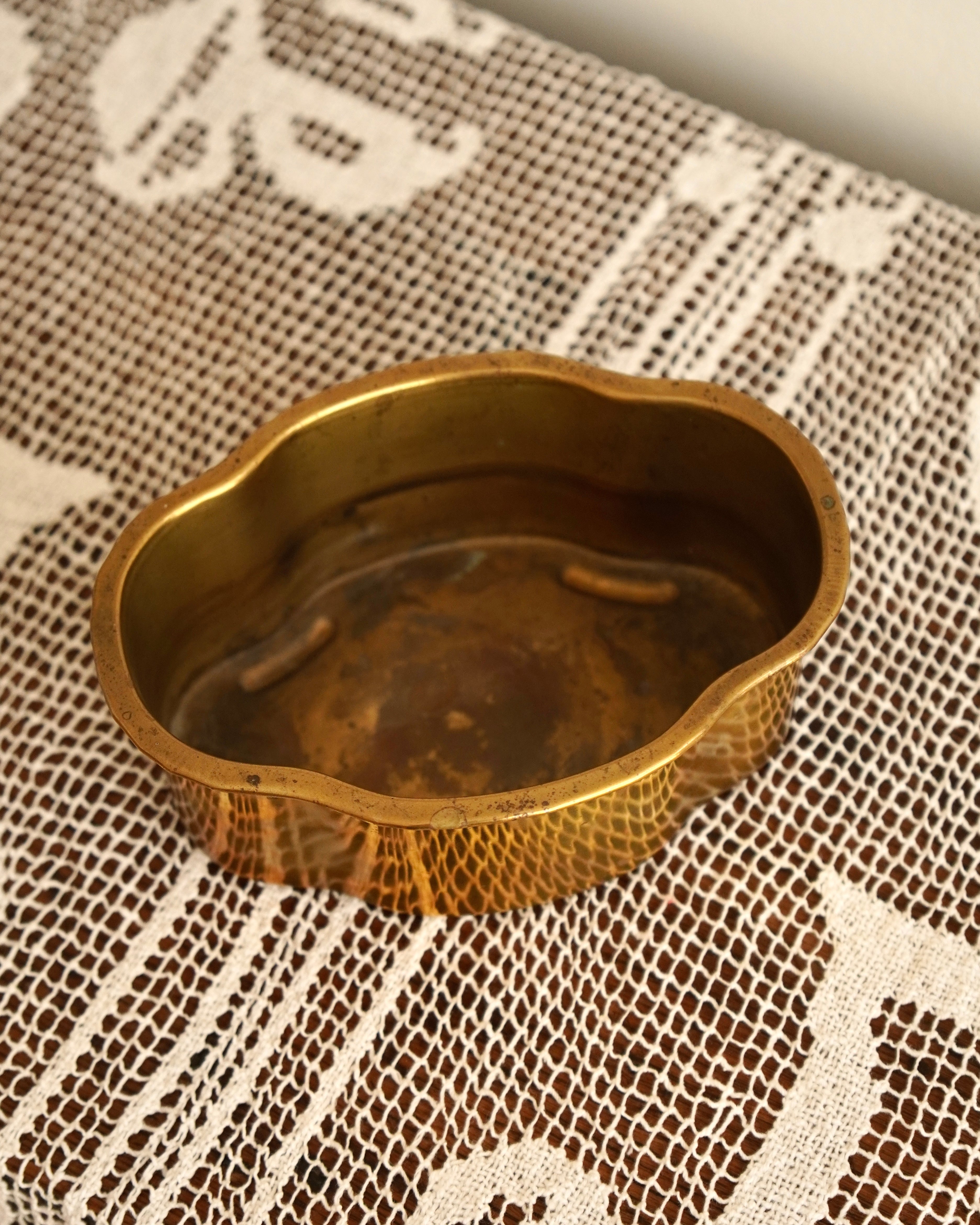 Brass pot