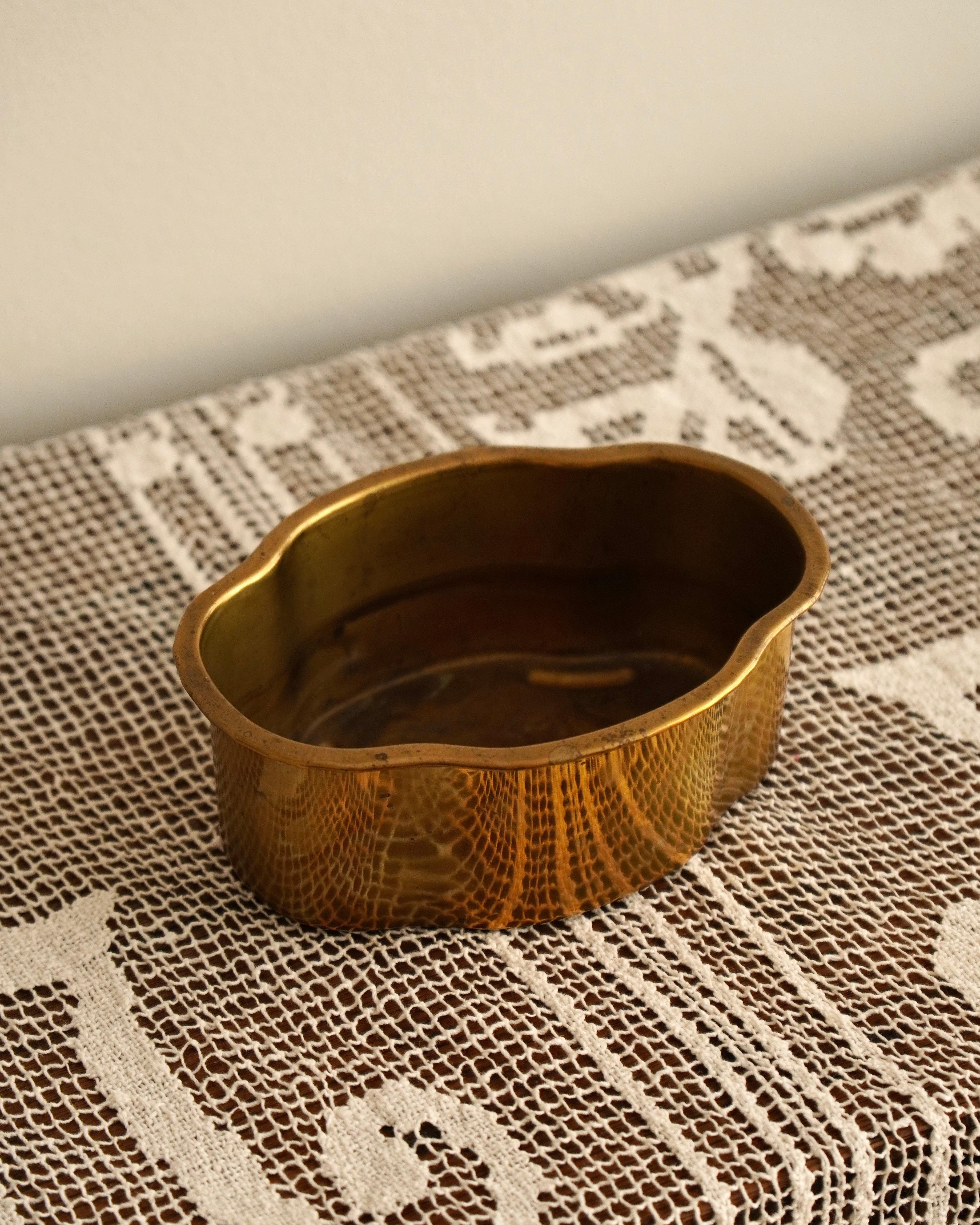 Brass pot