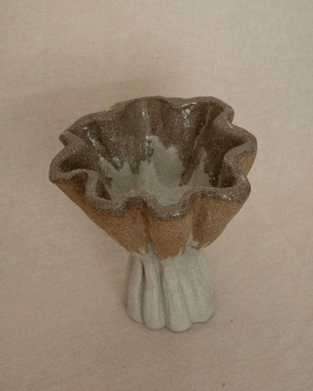 Ceramic raised vase