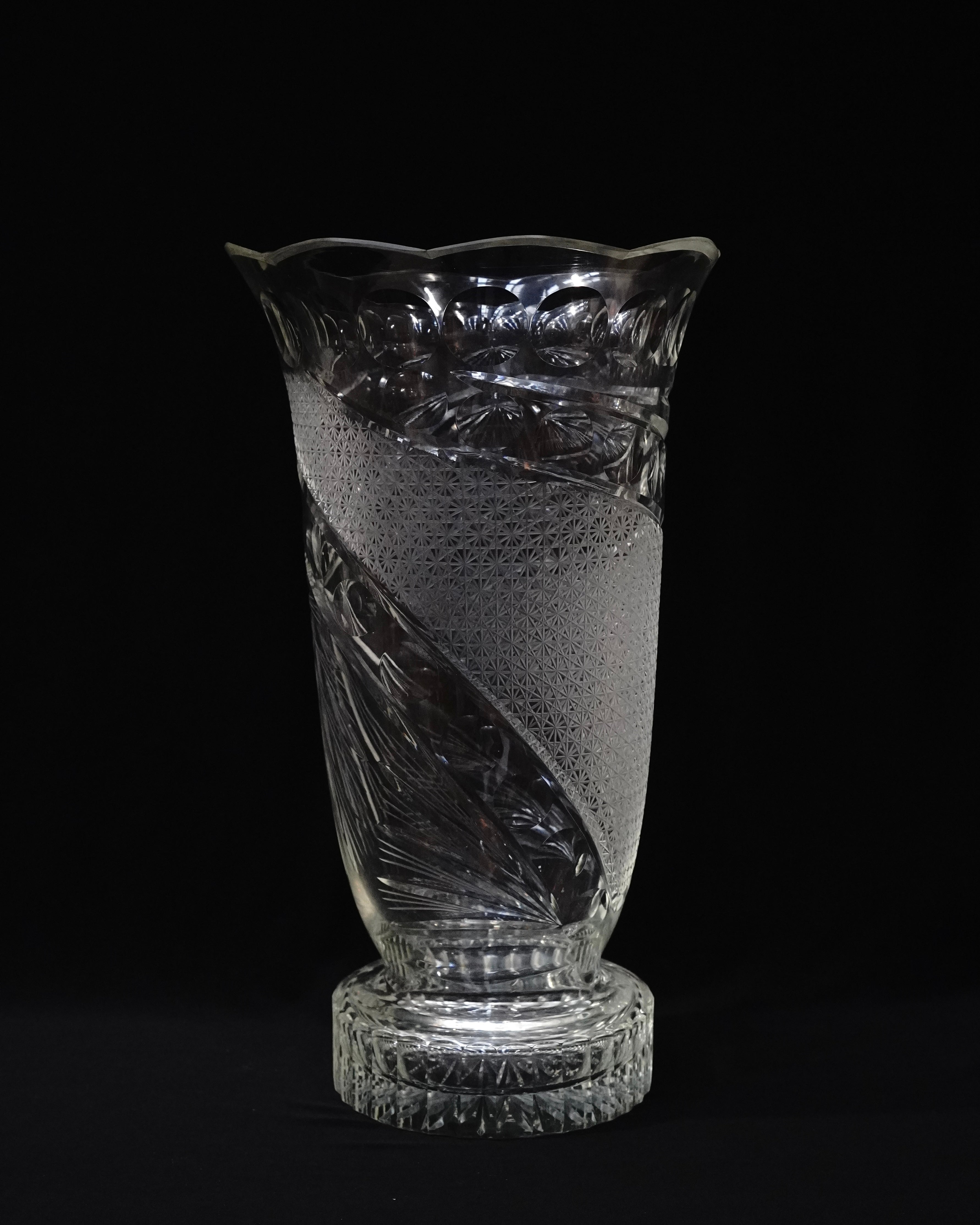 Large crystal vase with polka dot etchings