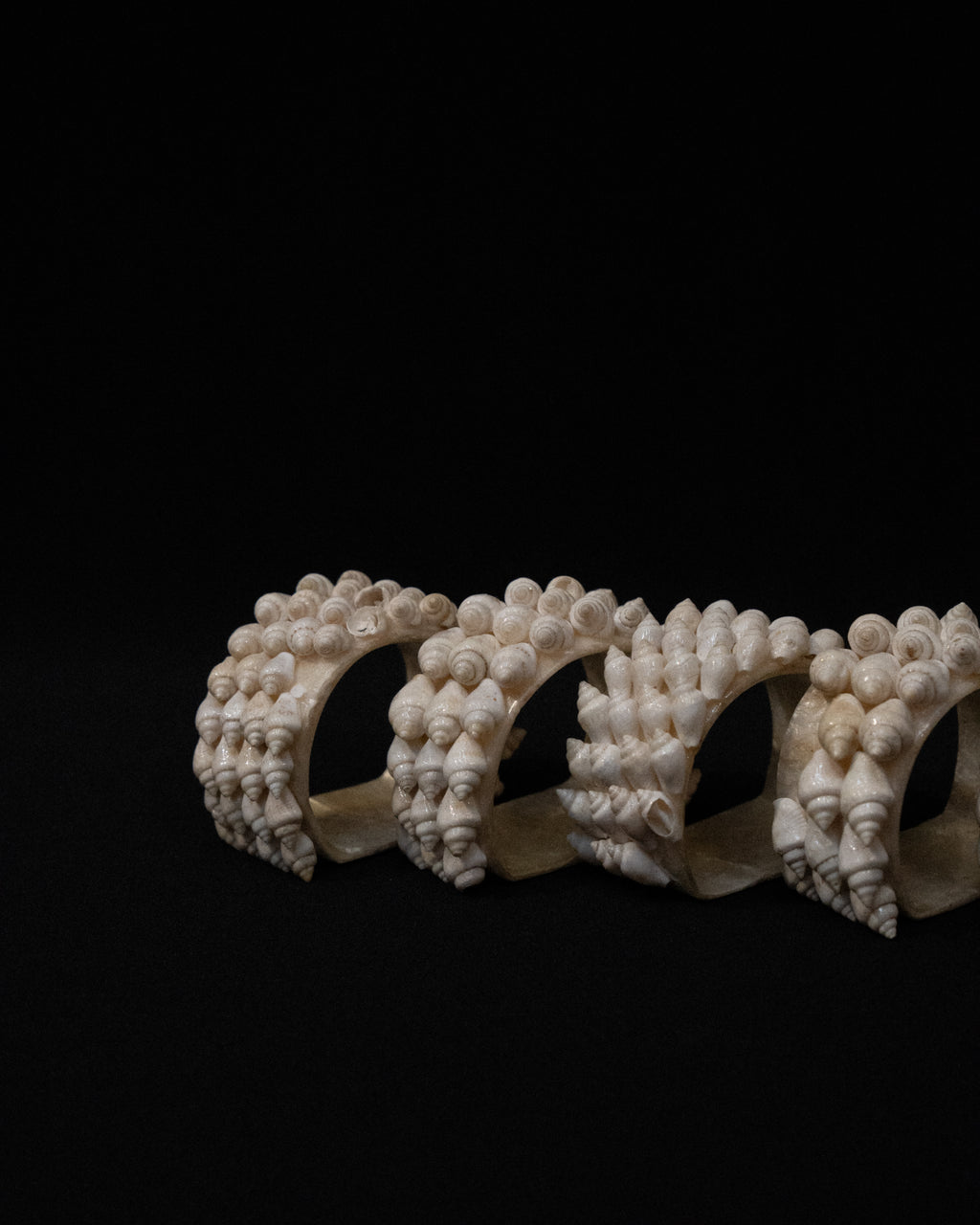 Set of 6 shell napkin holders