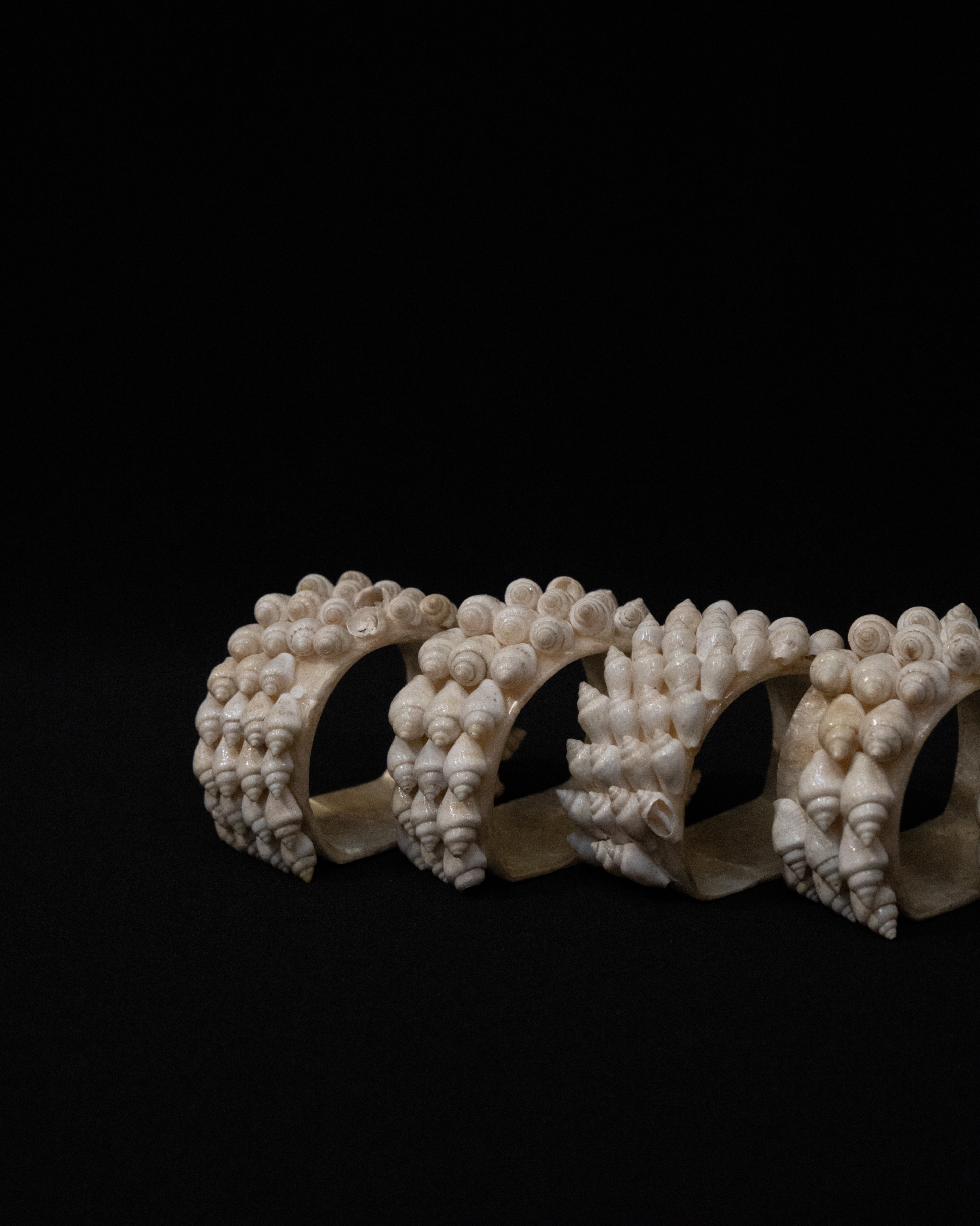 Set of 6 shell napkin holders