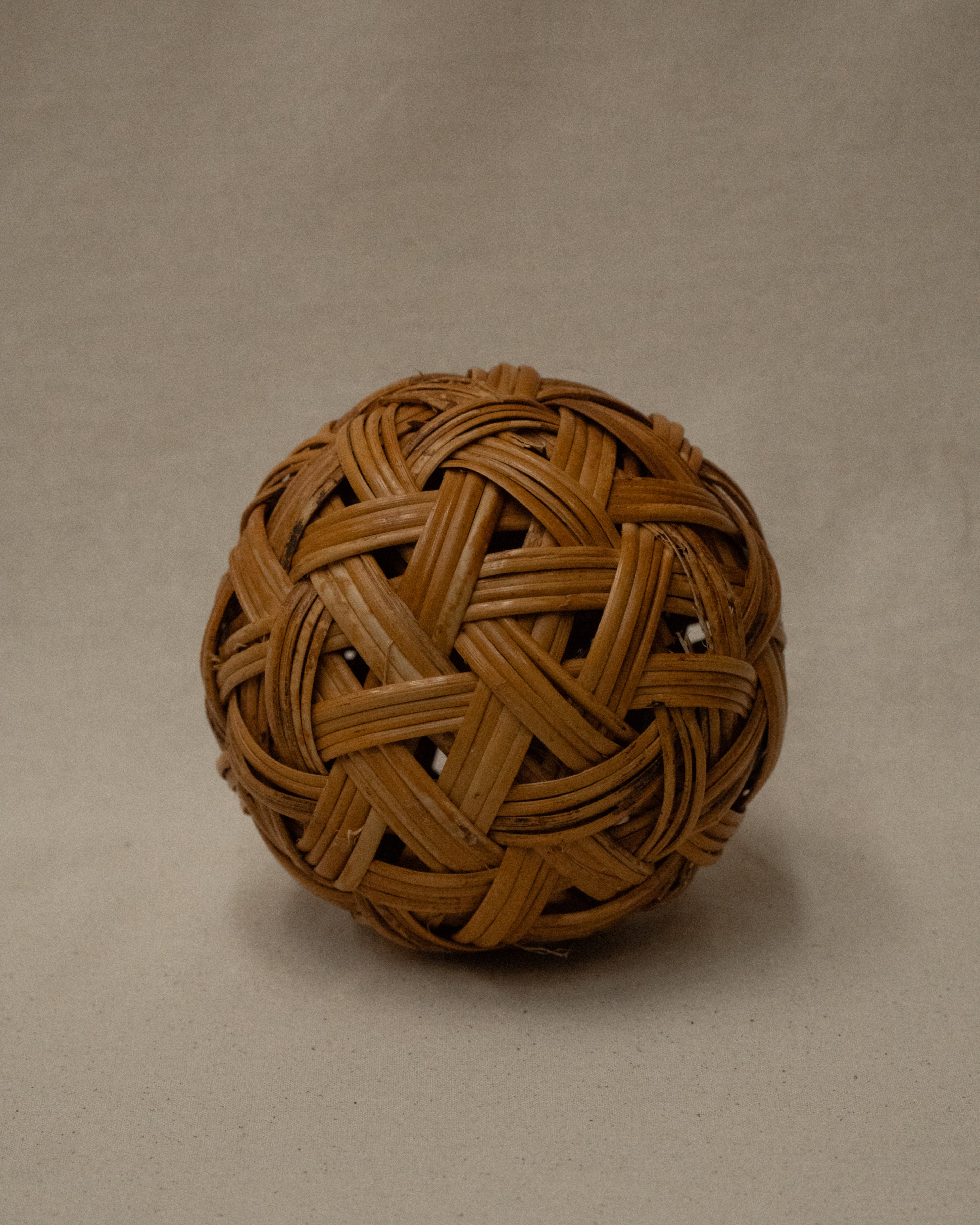 Rattan woven ball