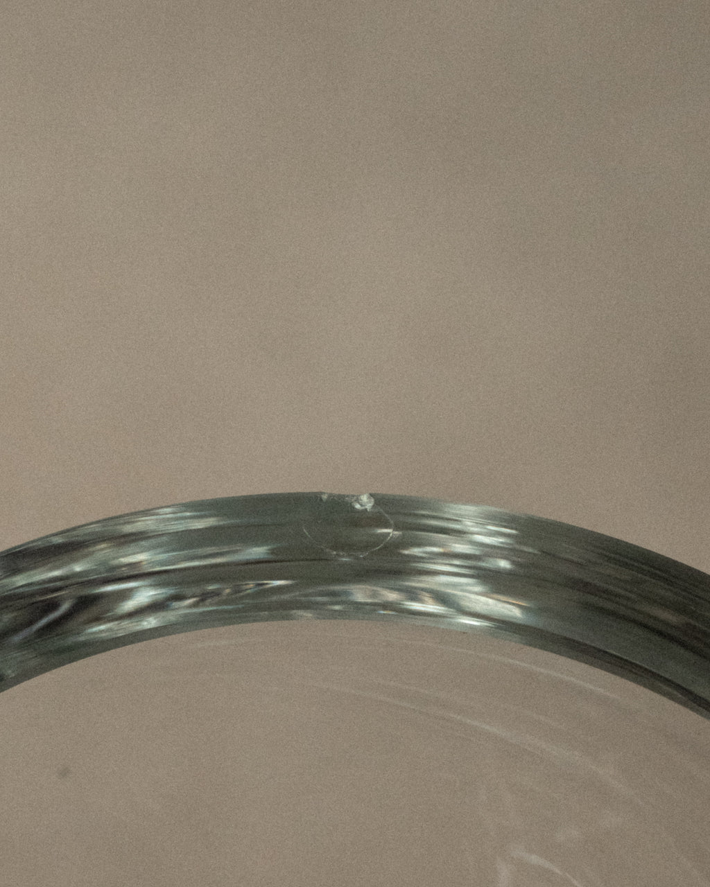 Sasaki art glass bowl vase with cobalt edges