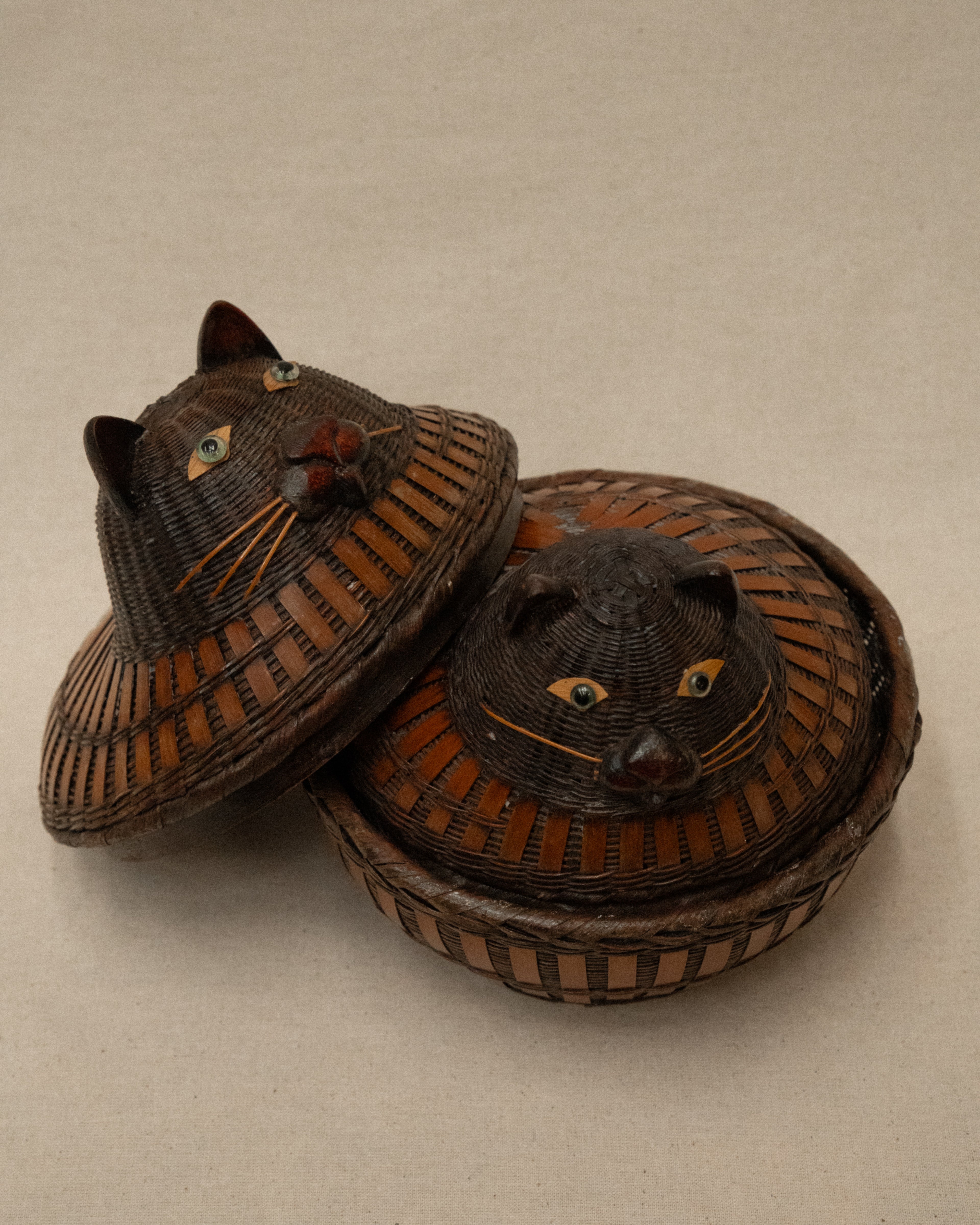 Pair of wicker cat baskets that fit into each other