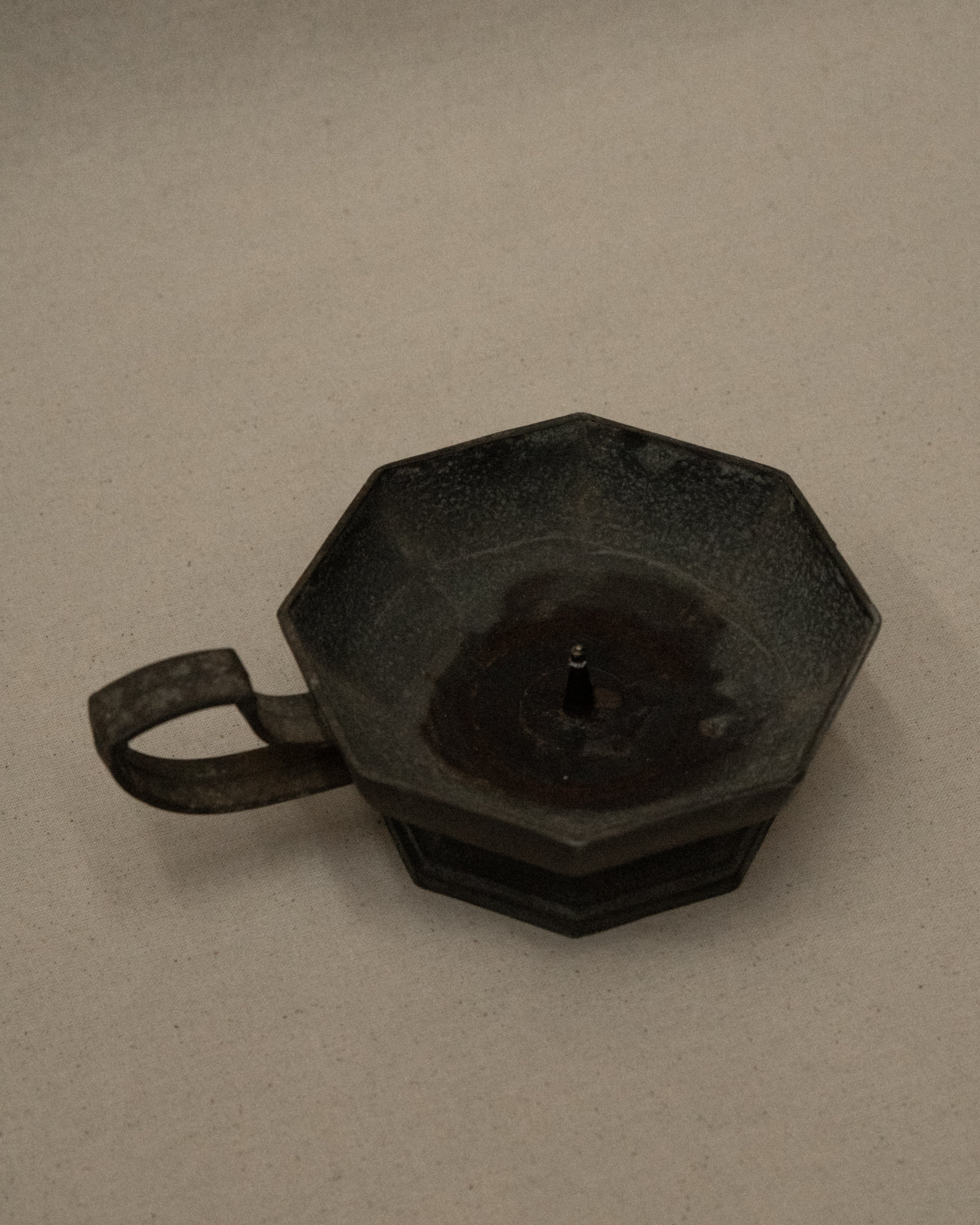Brass candle holder with handle