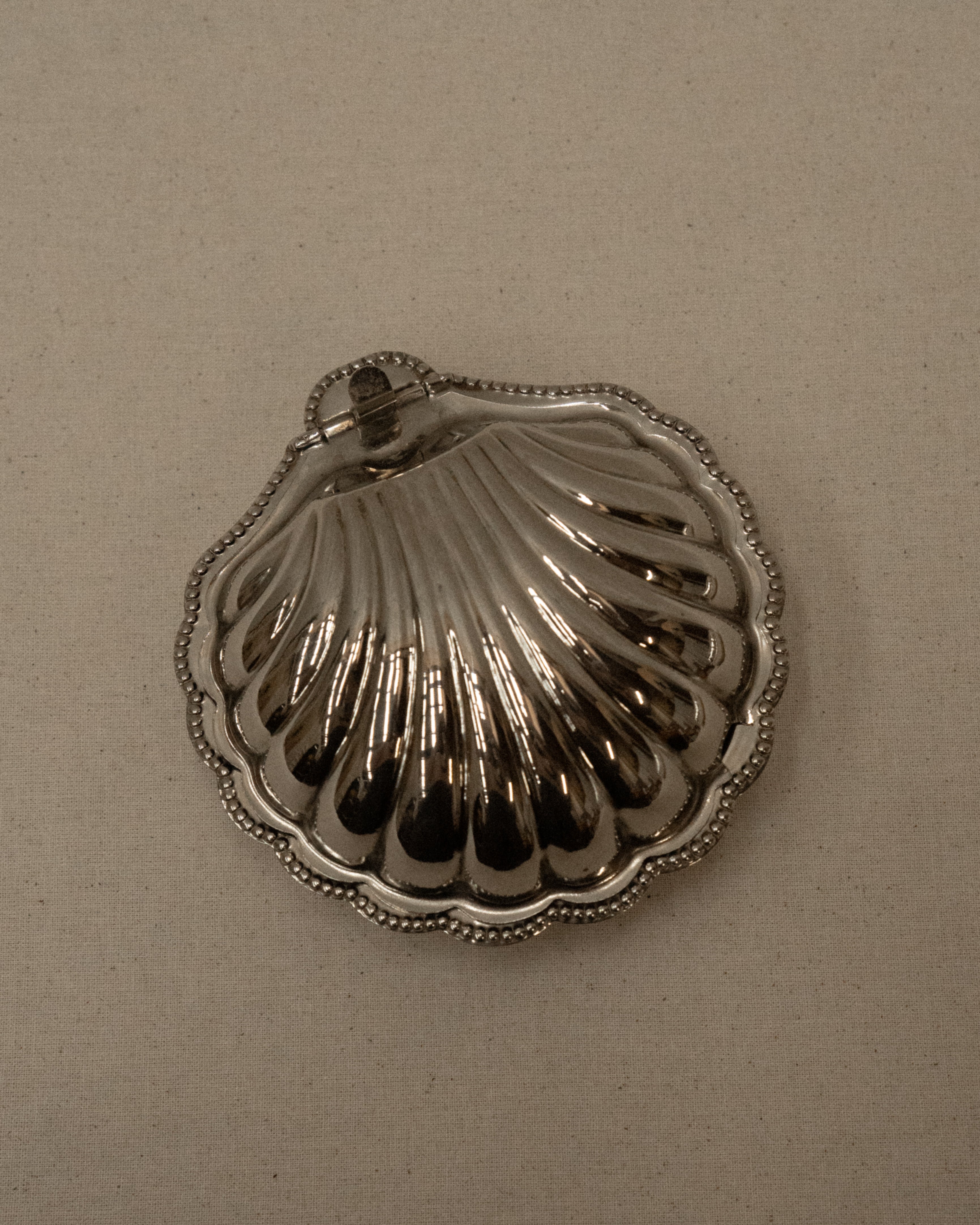 Silver plated clam shell butter trinket dish box