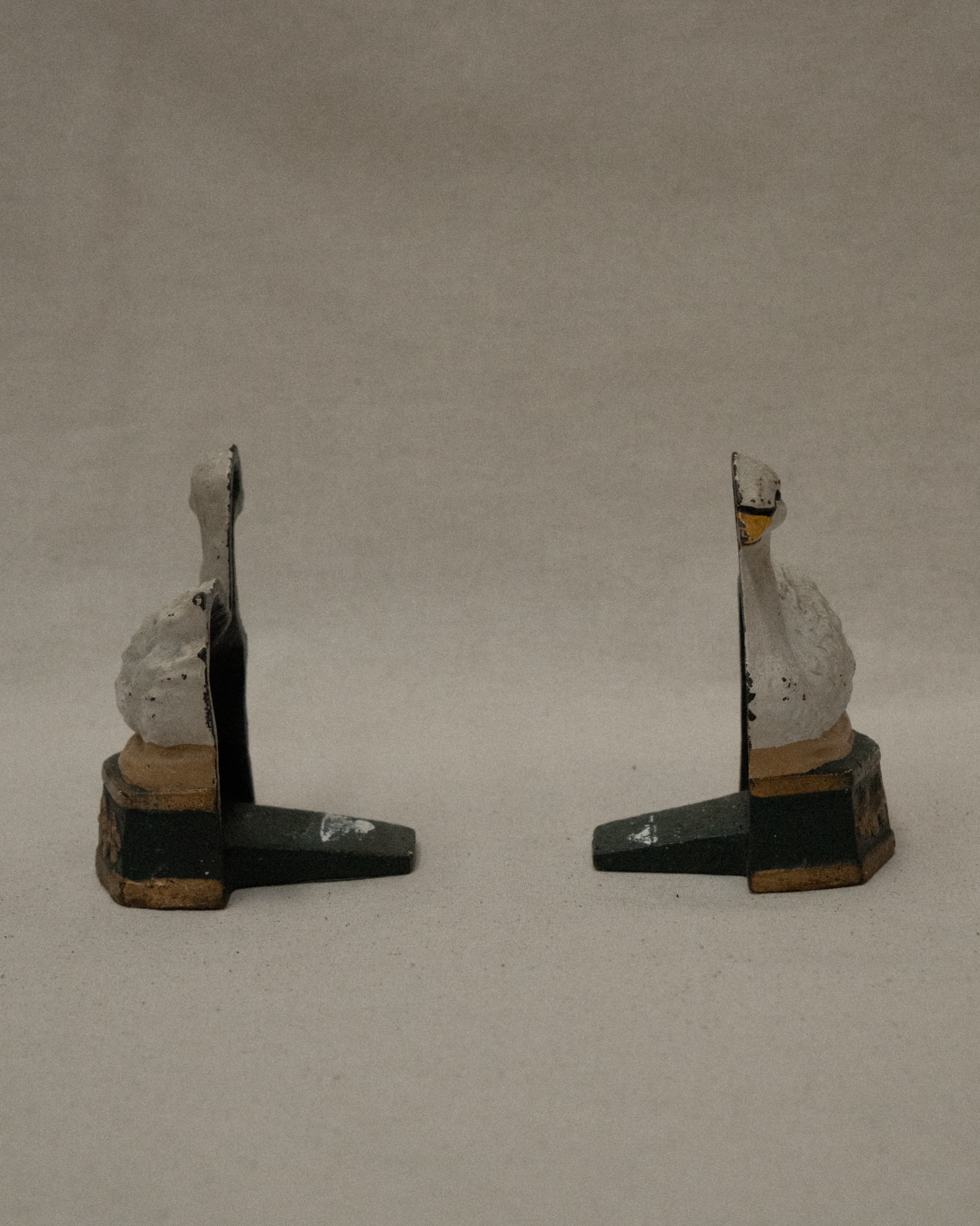 Cast iron metal swan bookends