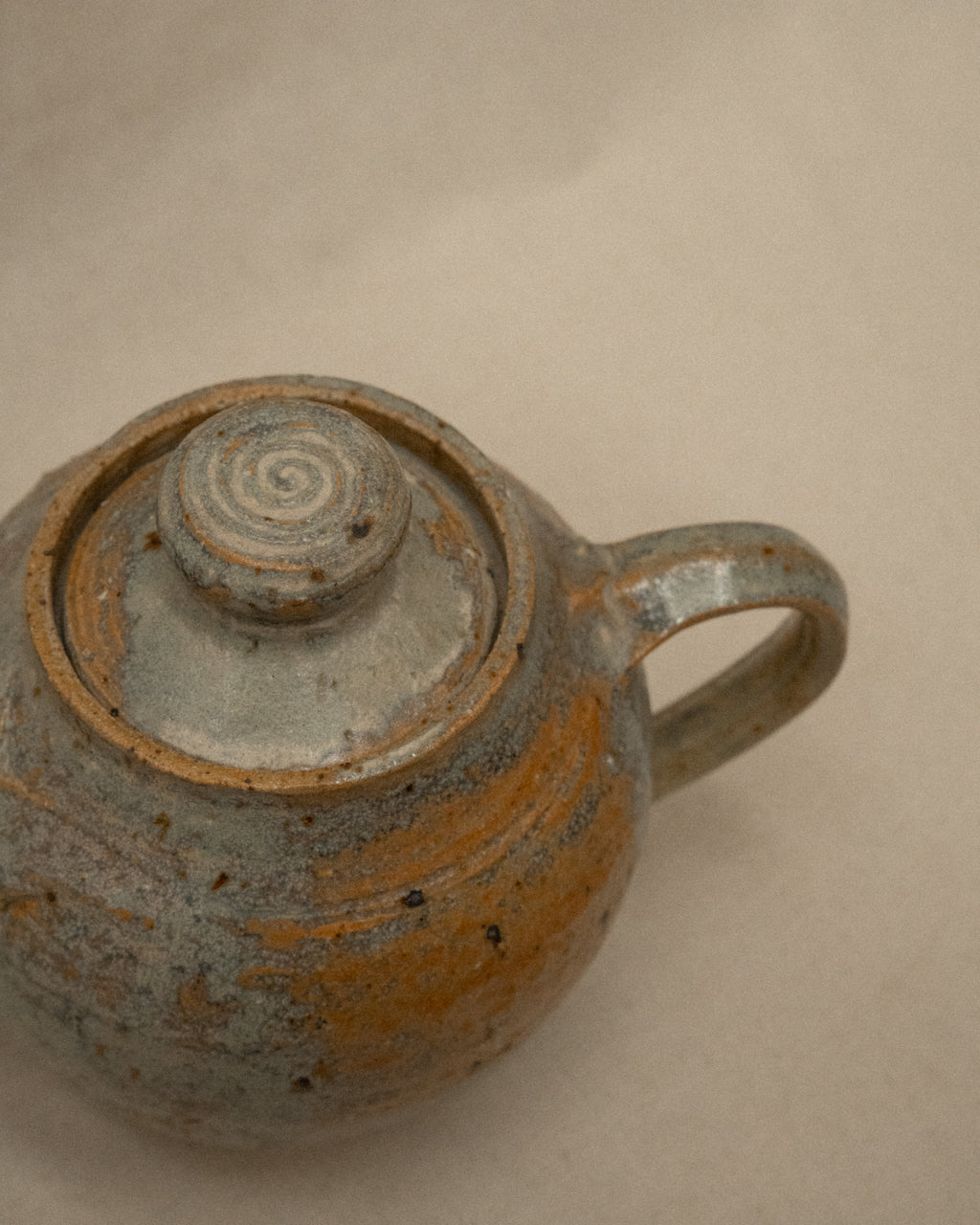 Ceramic teapot