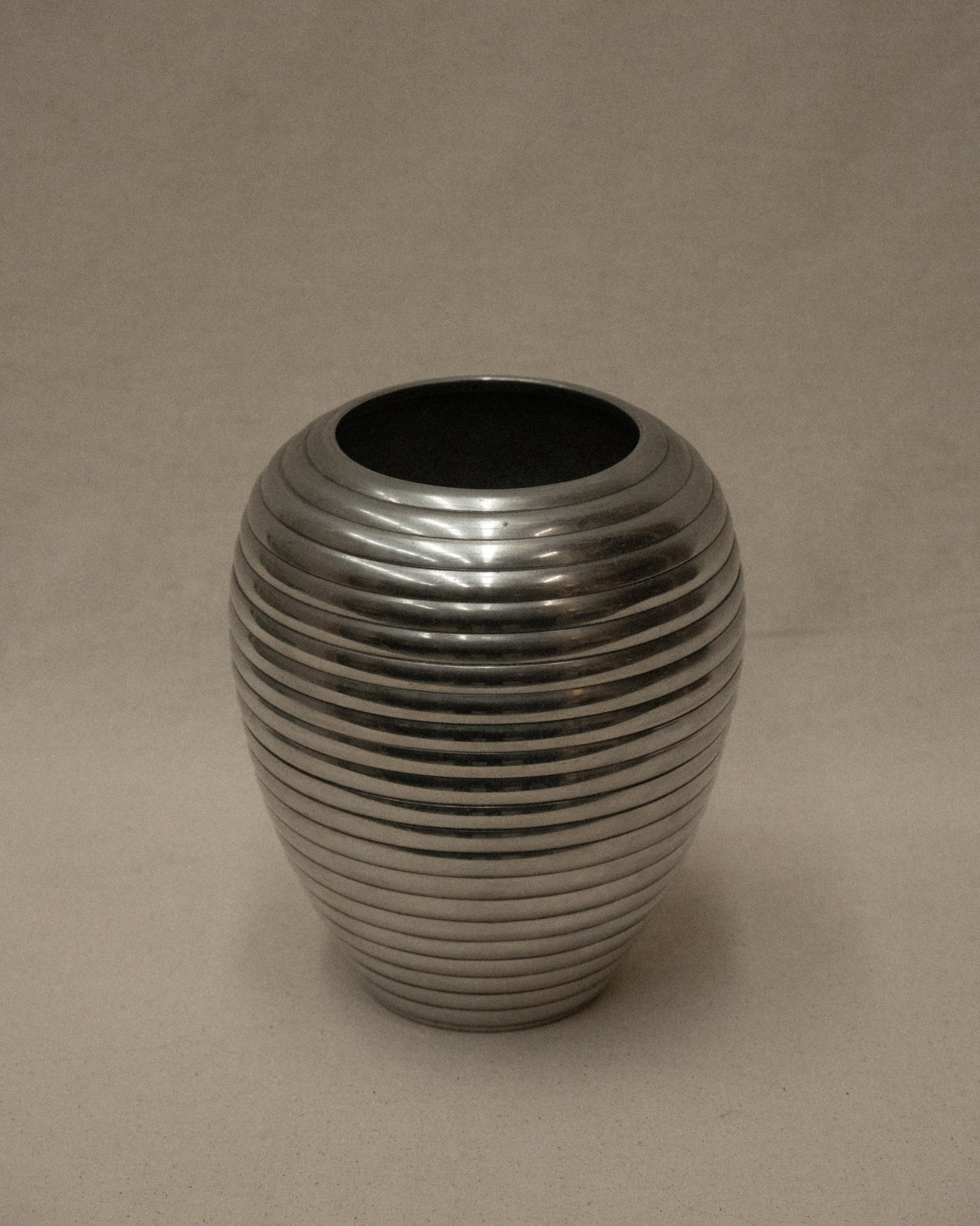 Aluminum ribbed vase