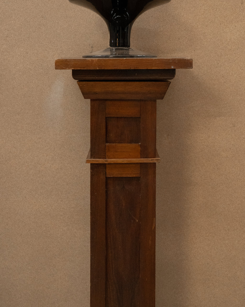 Wooden pedestal/plinth