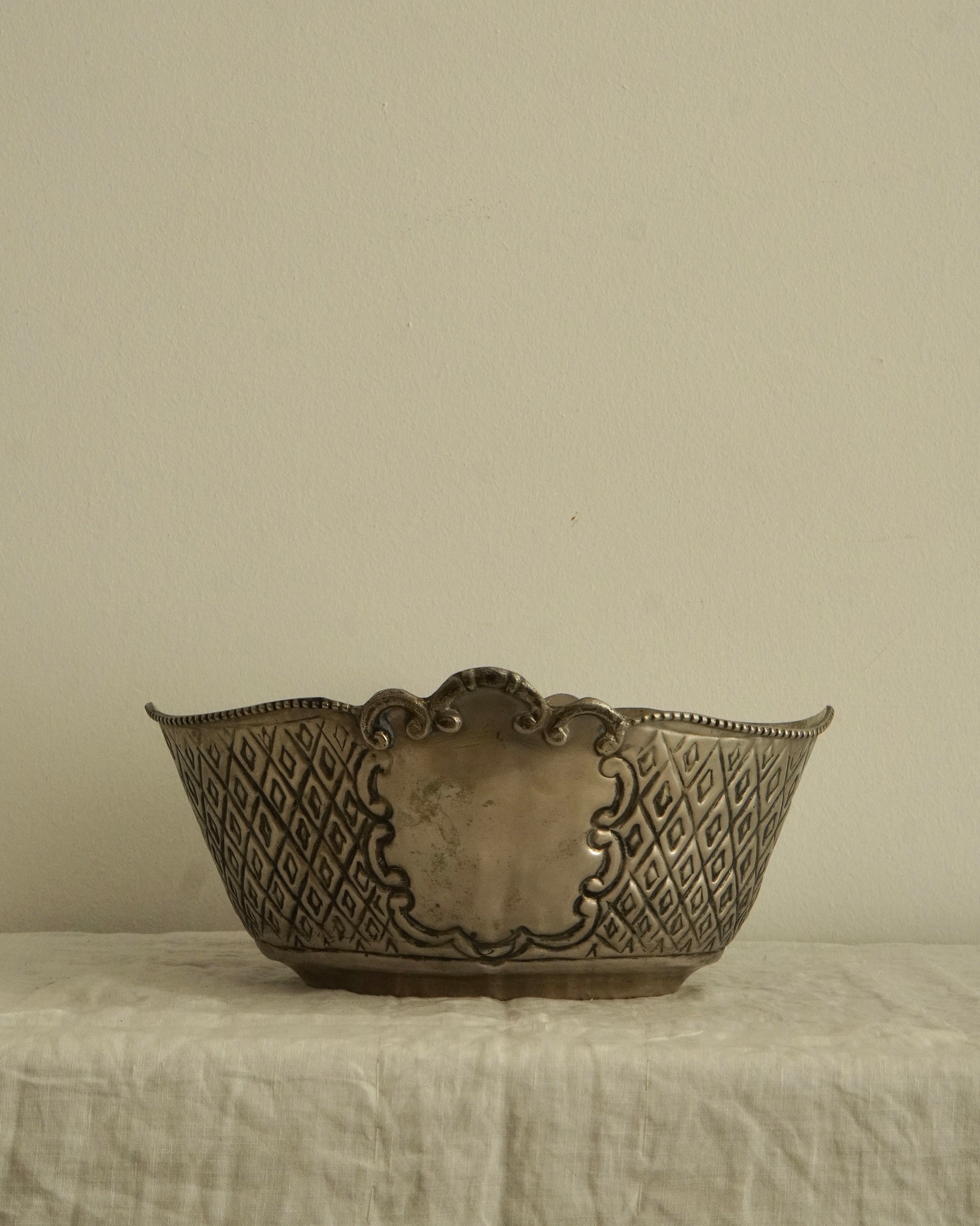 Embossed silver coloured decorative bucket