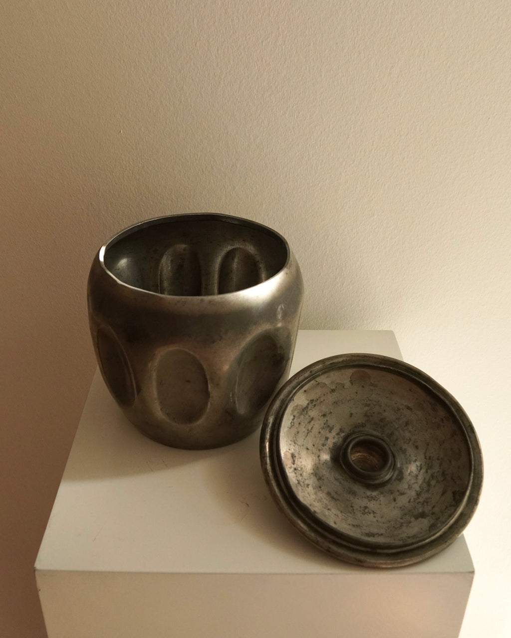 Tin trinket box container